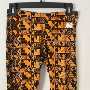 Nike Women’s Leggings Yoga Pant Aztec Print Orange & Black Boho Western Fall M